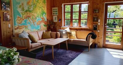 Peaceful cottage with view near fjord trails