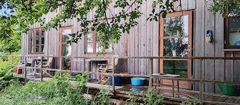 Peaceful cottage with view near fjord.