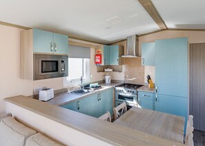 Fridge, oven, stovetop, toaster