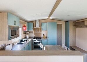 Fridge, oven, stovetop, toaster