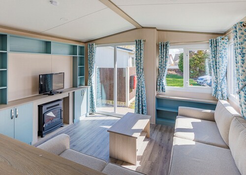 3 bedroom accommodation in Talacre, Holywell
