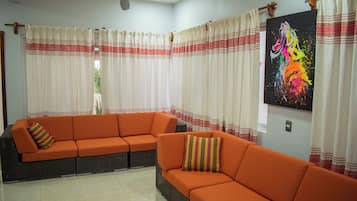 Casa Deluxe, 2 habitaciones | Área de sala de estar