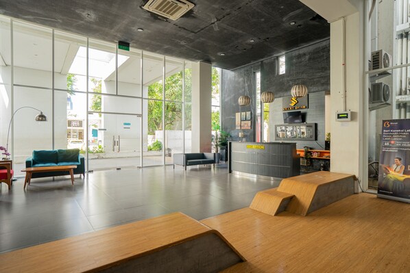 Lobby - DREAM INN Aeropolis By Reccoma (Tangerang)