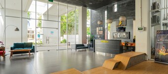 DREAM INN Aeropolis By Reccoma