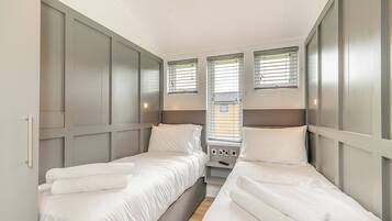 4 bedrooms