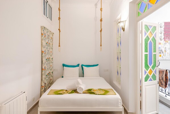 2 chambres, fer et planche à repasser, Wi-Fi gratuit, draps fournis