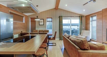 Wilmcote Lodge Premier