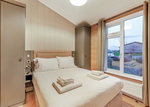 4 bedrooms, free WiFi
