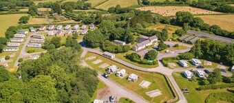 4 bedroom accommodation in Narberth