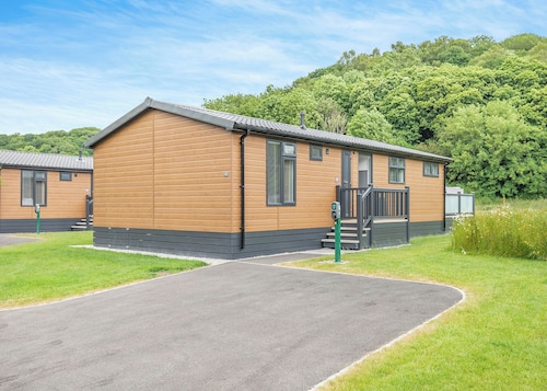 3 bedroom accommodation in Caerwys