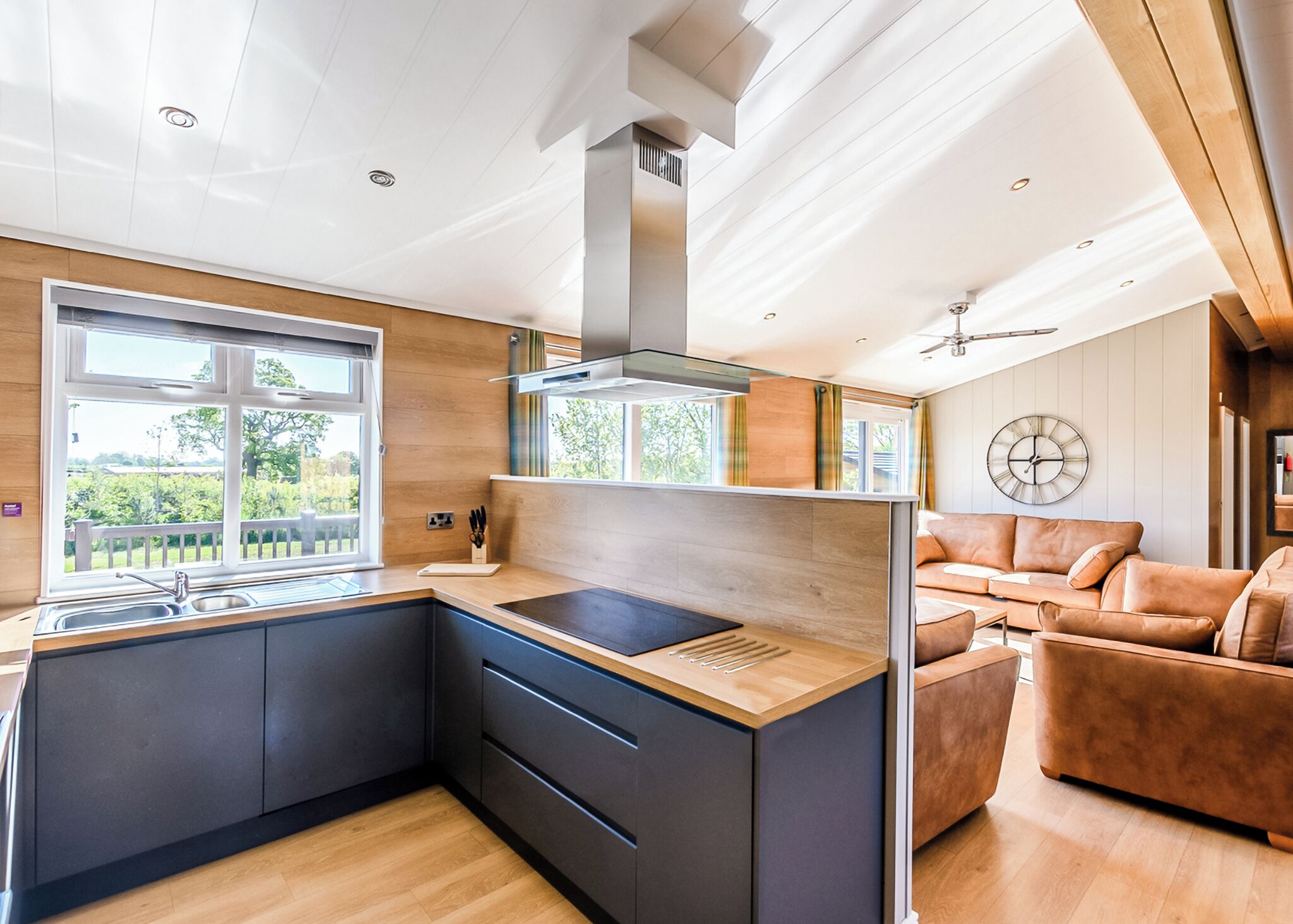 雪櫃、焗爐、爐具、洗碗機