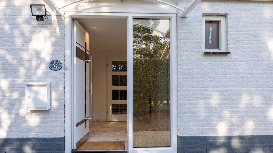 Holiday Home Near the Oosterschelde Beach