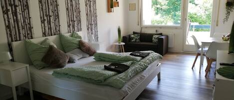 1 bedroom, free WiFi, bed sheets