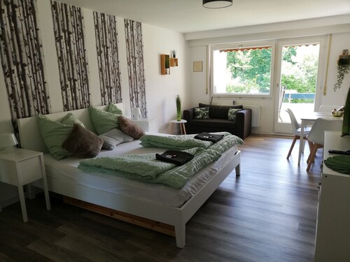 Ferienwohnung 'Lived-in' mit Bergblick, Balkon und Wi-Fi