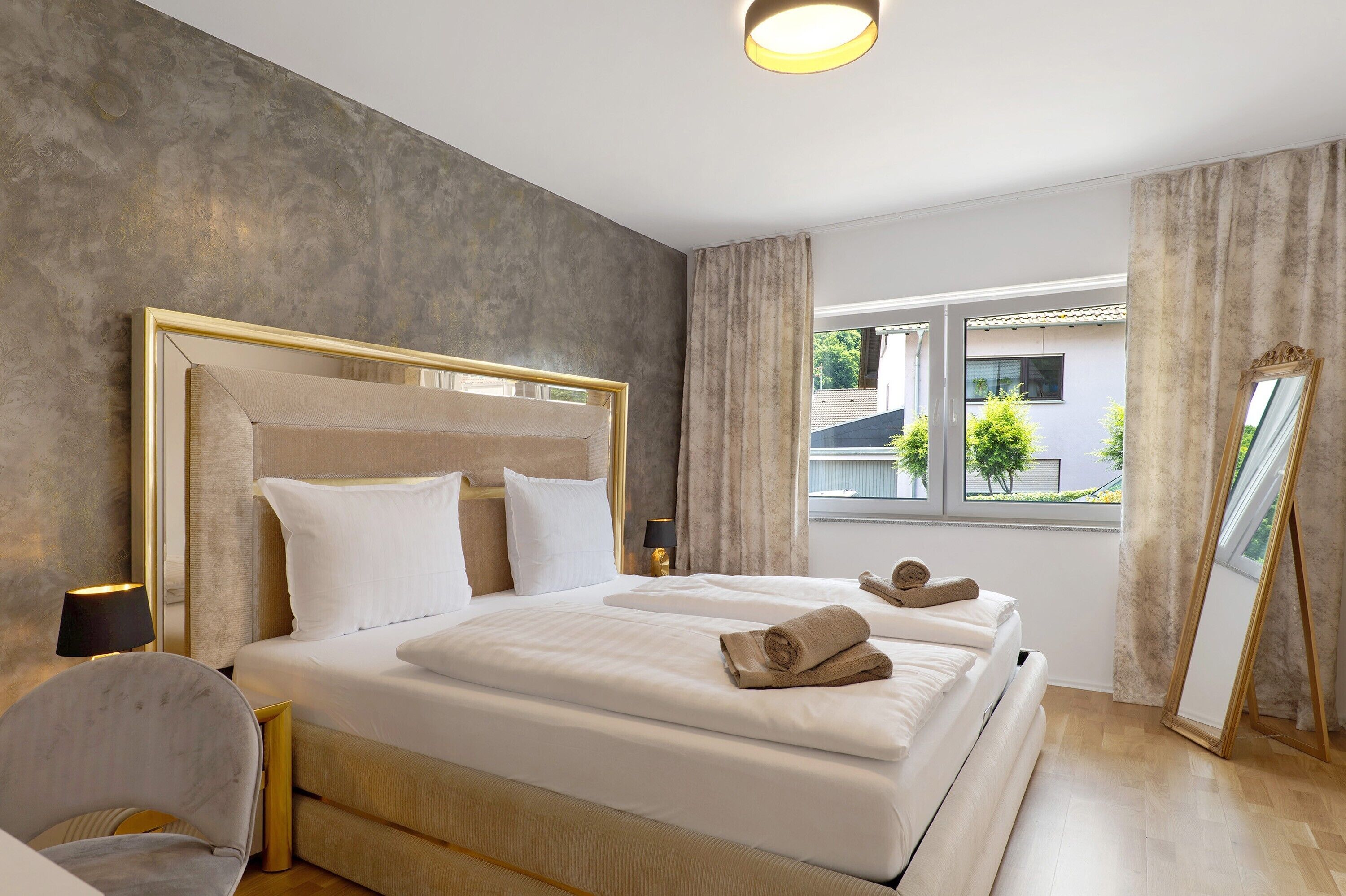 2 多间卧室、熨斗/熨衣板、免费 WiFi、床单