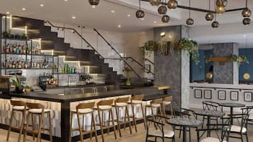 Bar (in der Unterkunft)