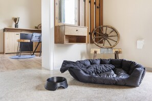 Interior - Holiday Home 'Feilchenhof' with Private Terrace, Private Garden and Wi-Fi (Freilassing)