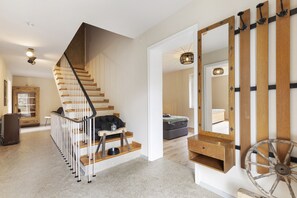 Interior - Holiday Home 'Feilchenhof' with Private Terrace, Private Garden and Wi-Fi (Freilassing)