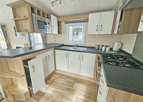 Unclassified image, 1 of 9, button - Smart, modern two bedroom caravan, perfect for couples and families alike. (Aldbrough)