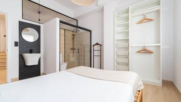 2 chambres, fer et planche Ă repasser, Wi-Fi gratuit, draps fournis