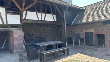 屋外ダイニングエリア