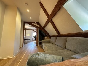 TV - Holiday Apartment 'Waldblick' in Marxzell – Relax with a View (Marxzell)