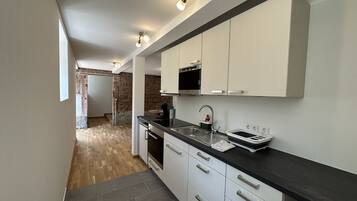 雪櫃、焗爐、爐具、咖啡機/沖茶器