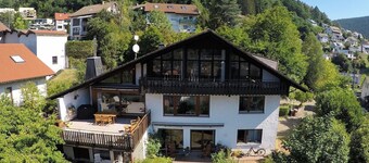 Apartamento 'Höhneck' con vistas a la montaña, terraza privada y Wi-Fi