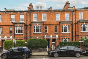 Exterior - Stylish Hampstead Retreat by the Heath (London)
