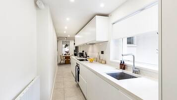 Departamento (Elegant South Kensington Retreat w/ O) | Cocina privada