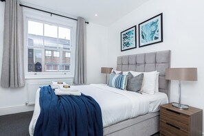 Apartment (Elegant Three-Bed Marylebone Flat Nea)