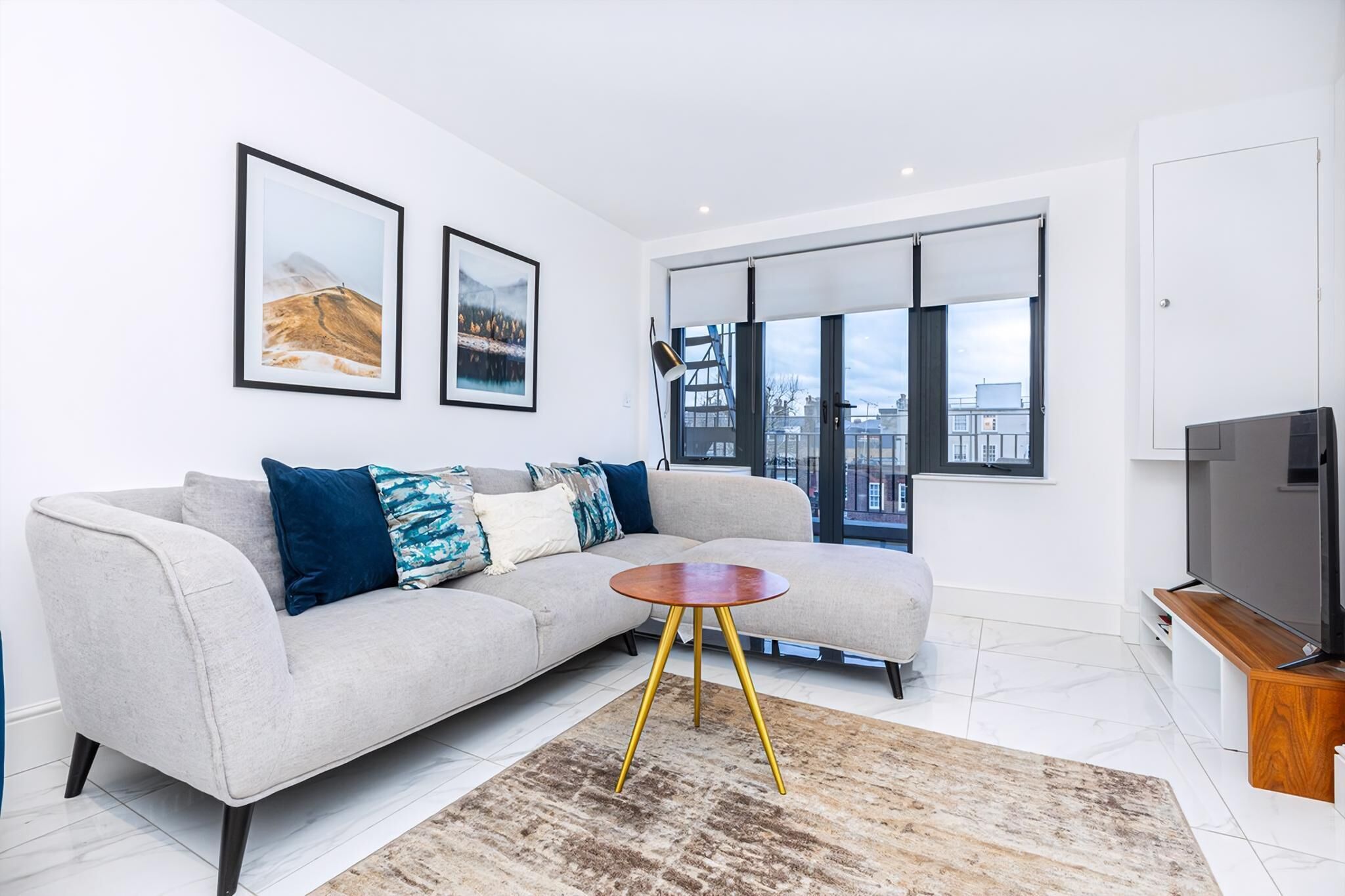 Apartment (Elegant Three-Bed Marylebone Flat Nea) | Living room