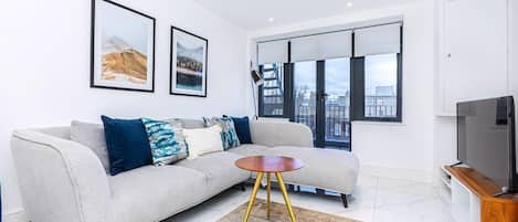 Apartment (Elegant Three-Bed Marylebone Flat Nea) | Living room