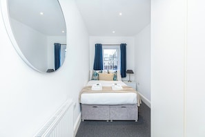 Apartment (Elegant Three-Bed Marylebone Flat Nea)
