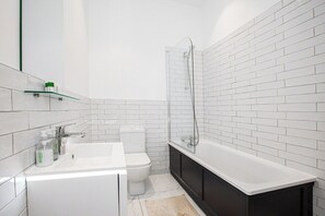 Apartment (Stylish Harley Street Apartment) | Bathroom - Stylish Harley Street Apartment (London)
