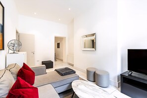 Exterior - Stylish Two-bed Flat Near Oxford Circus (London)