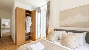 Apartment (Bright & Elegant Chelsea Getaway: Pri) | 2 bedrooms, free WiFi