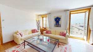 Fernseher, Stereoanlage