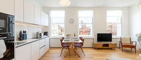 Apartment (Stylish Chelsea Escape with Private O) | Private kitchen