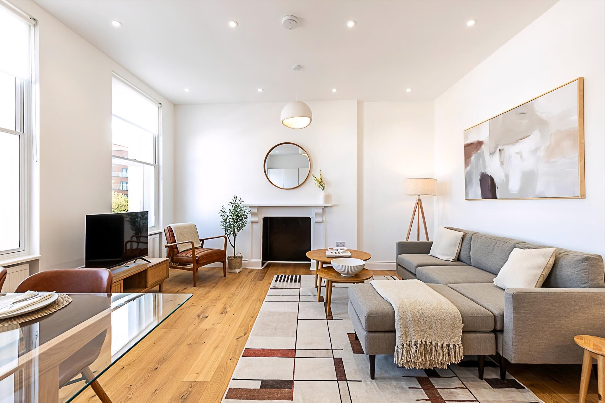 Apartment (Stylish Chelsea Escape with Private O) | Living room