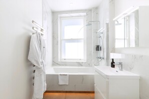 Appartement (Stylish Chelsea Escape with Private O) | Salle de bain