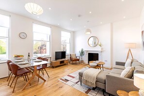 Exterior - Stylish Chelsea Escape With Private Outdoor Oasis! (London)