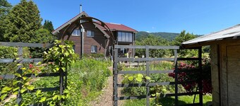 Apartment 'An Der Wiese' with Balcony and Wi-Fi