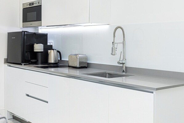 Lejlighed (Stylish Studio Retreat in Trendy Mary) | Privat køkken