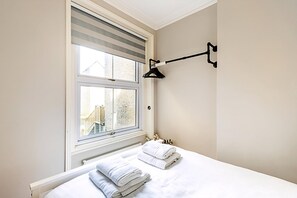 Apartment (Chic Garden Flat in Leafy Ealing)