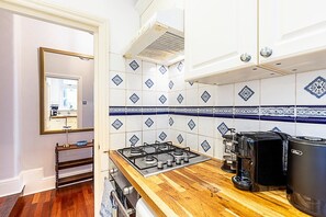 Private kitchen - Chic Garden Flat in Leafy Ealing (London)