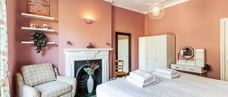 公寓 (Chic Garden Flat in Leafy Ealing) | 2 間睡房、免費 Wi-Fi