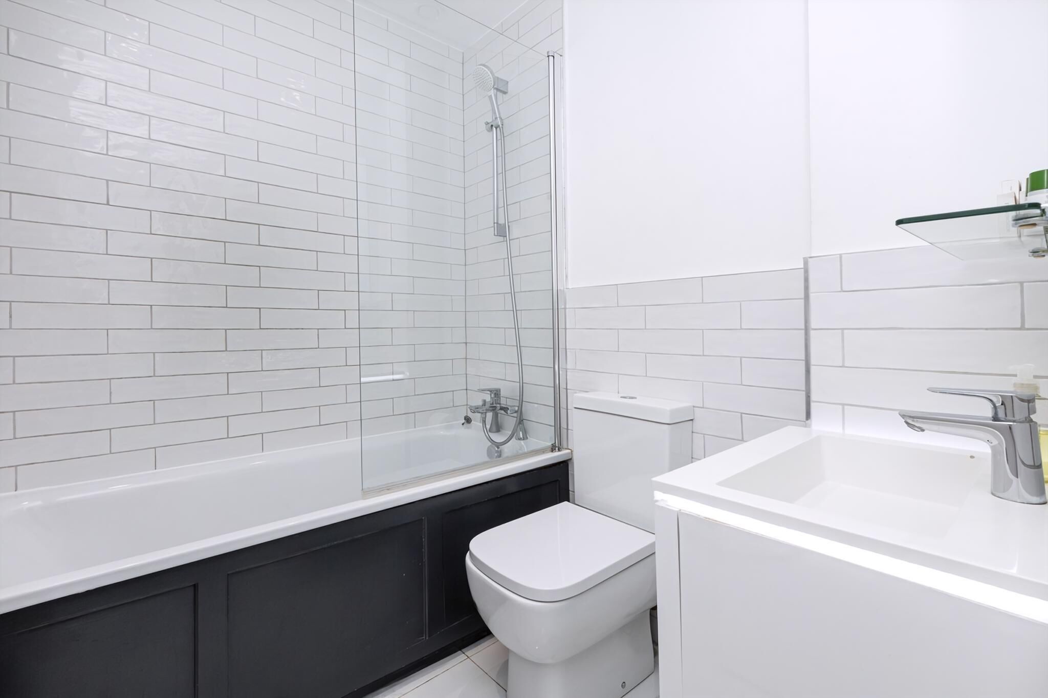 Apartment (Stylish 2-Bedroom Marylebone Retreat) | Badezimmer