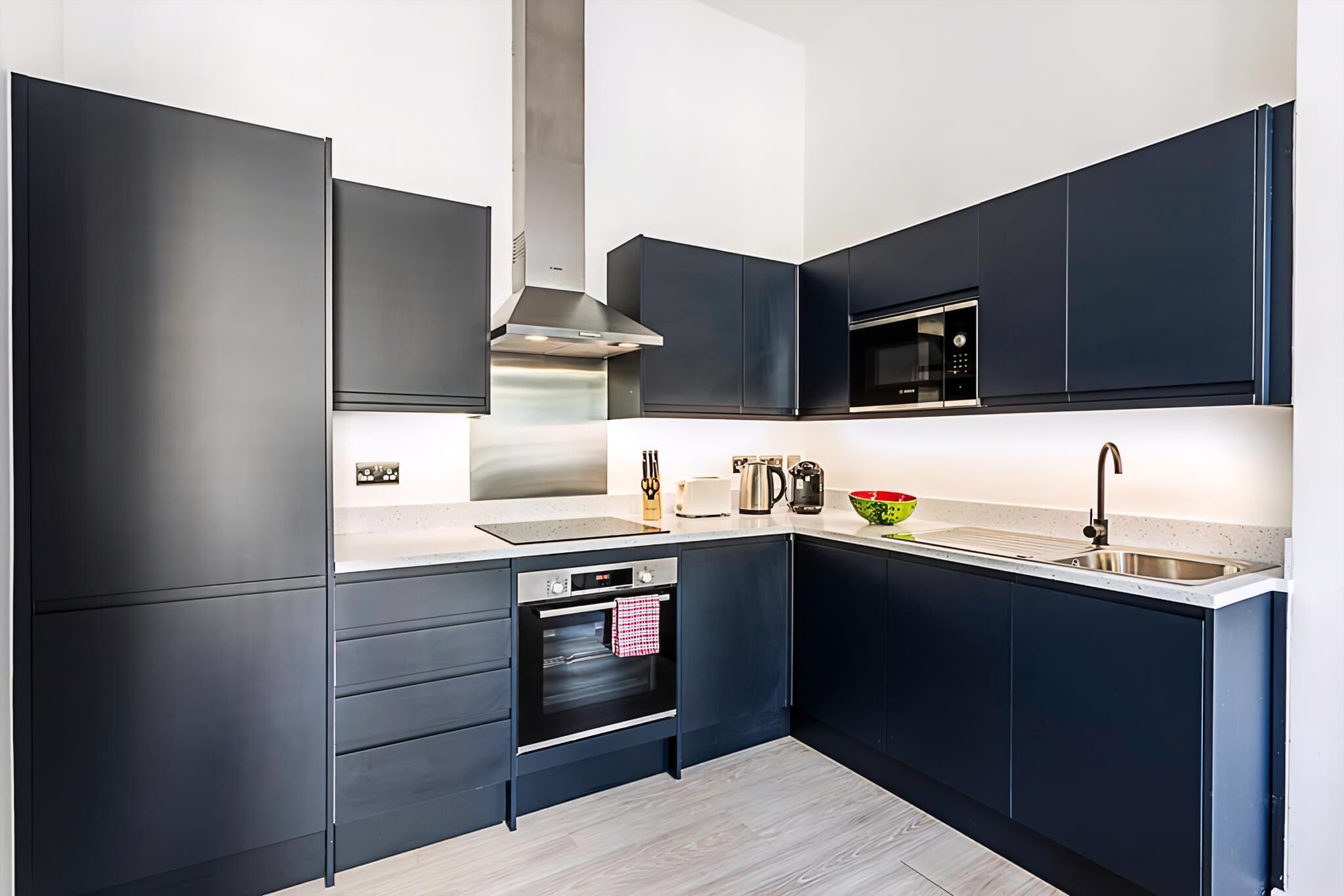 Appartement (Elegant 3 bed apartment in Earl’s C) | Cuisine privée