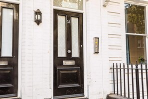 Exterior - Elegant 3 bed Apartment in Earls Court (London)